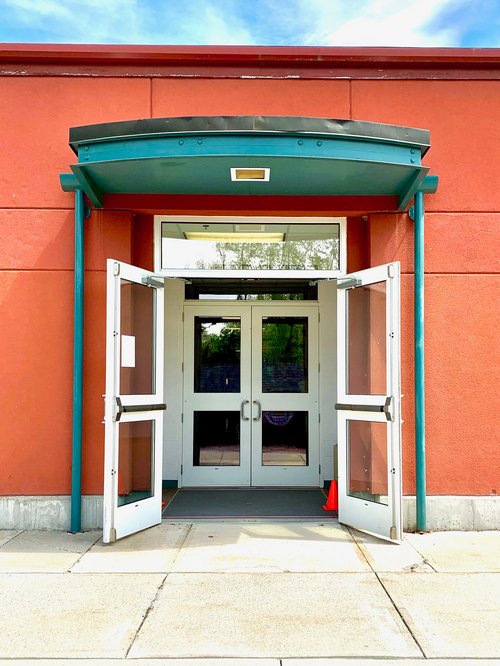 Front doors to the Shelburne Food Shelf